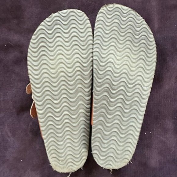 Time and Tru Asymmetric Strap Sandals - Picture 3 of 4